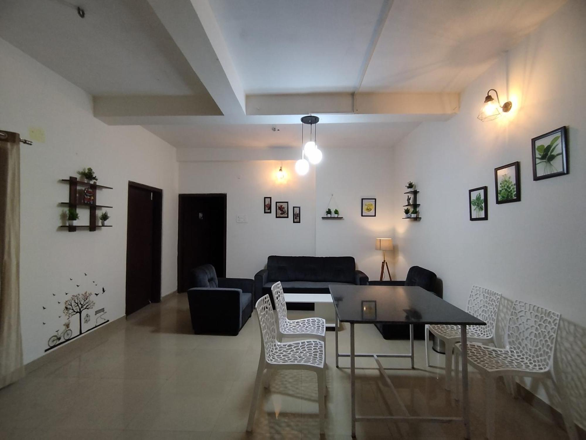 Nomad'S Nest Backpackers Hostel Guwahati Exteriör bild