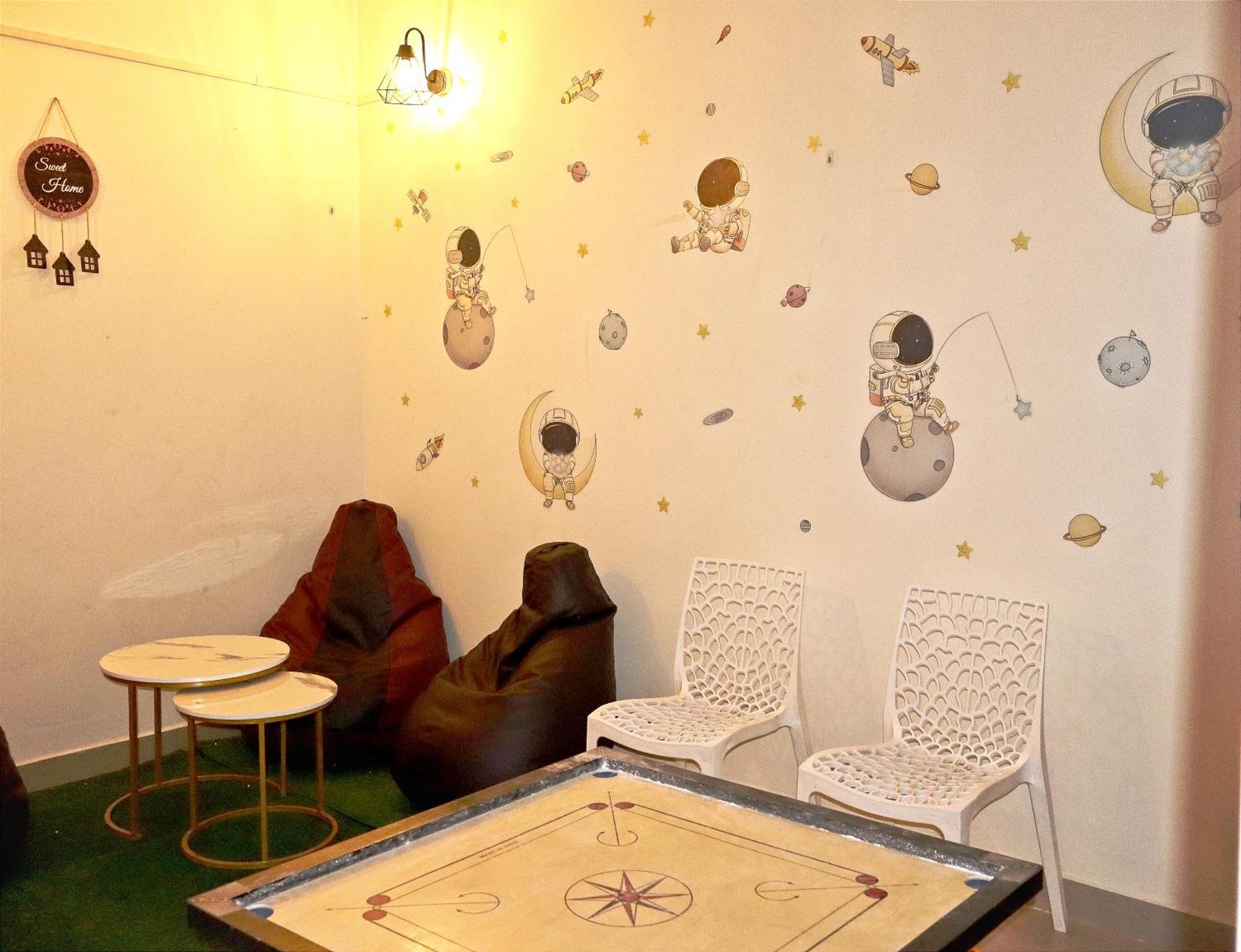 Nomad'S Nest Backpackers Hostel Guwahati Exteriör bild