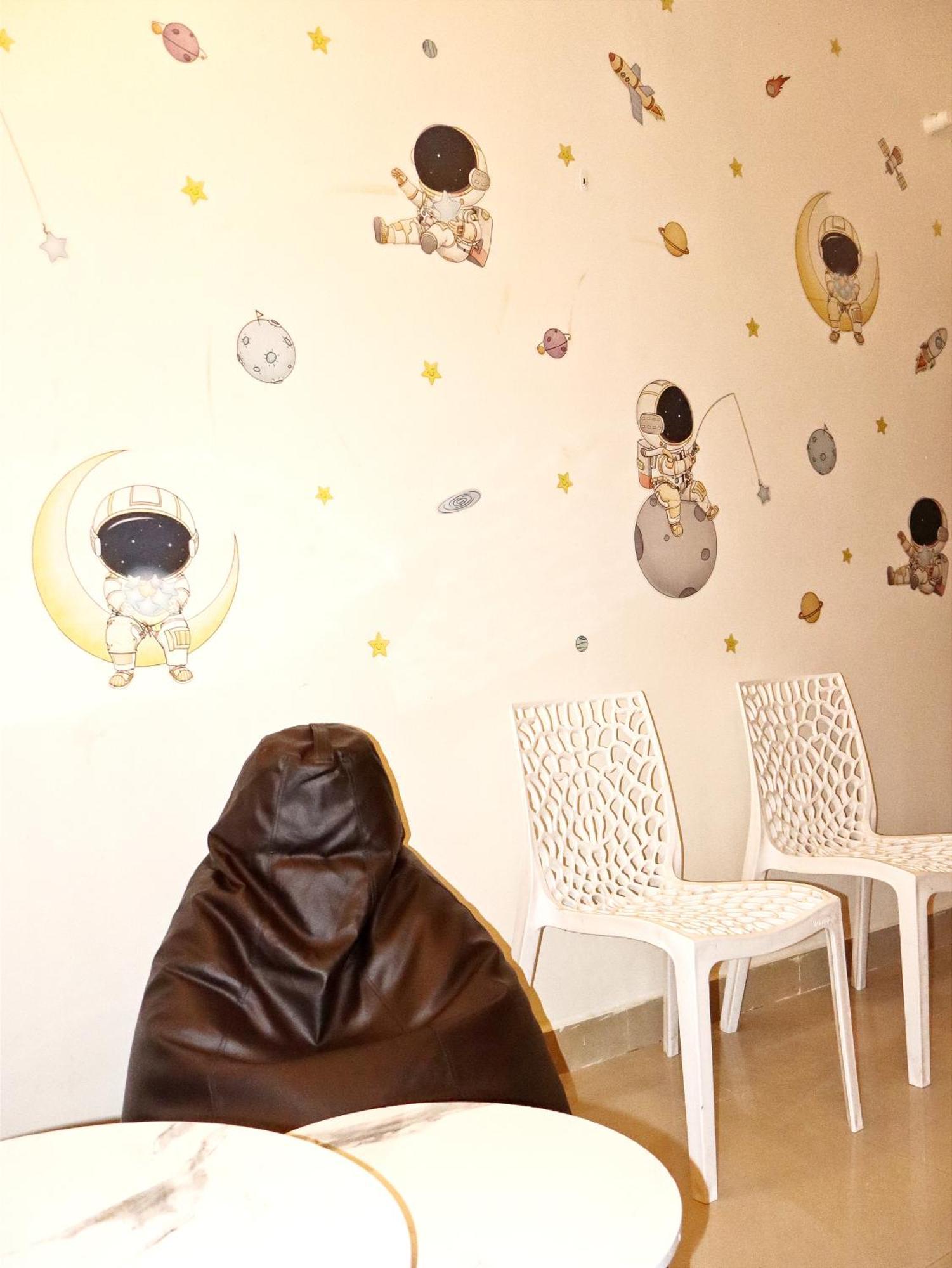 Nomad'S Nest Backpackers Hostel Guwahati Exteriör bild